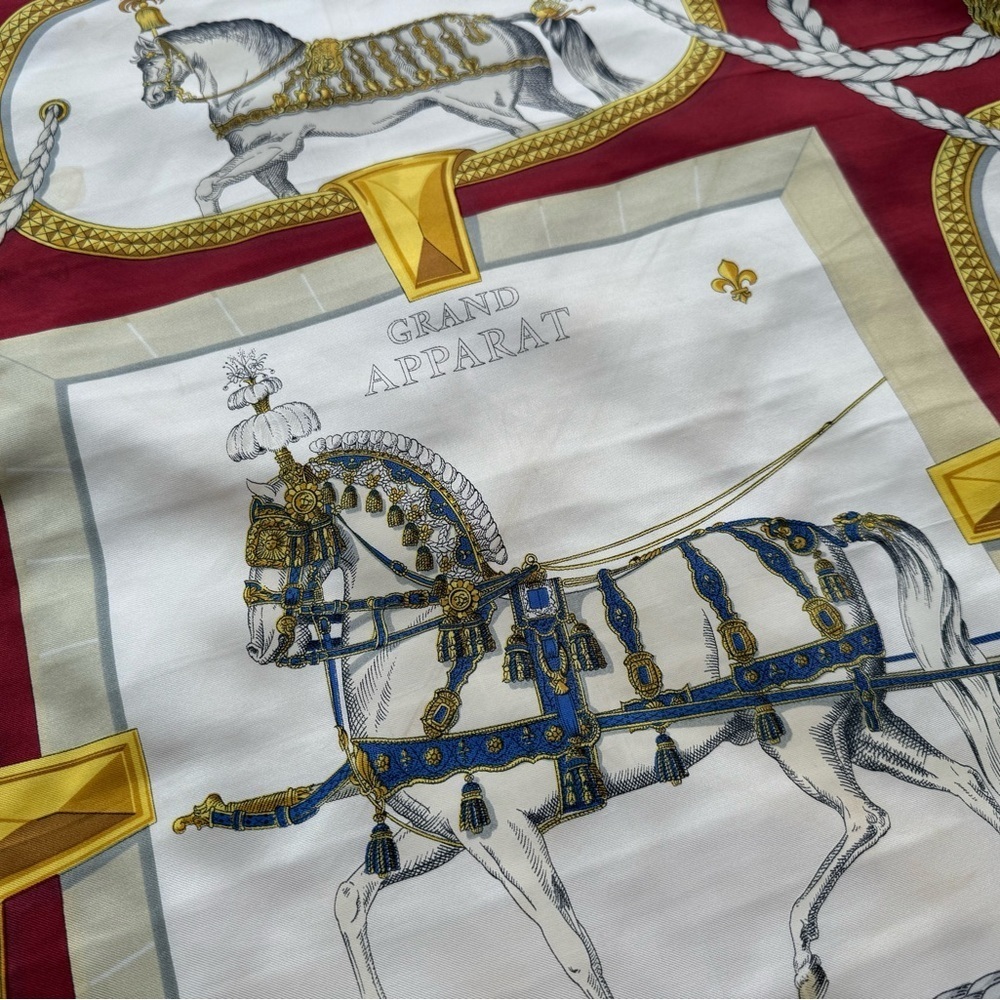Hermès Red Gold Grand Apparat 100% Silk Scarf - Picture 14 of 16